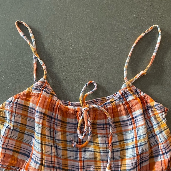 plaid flowy tank top - Picture 3 of 4